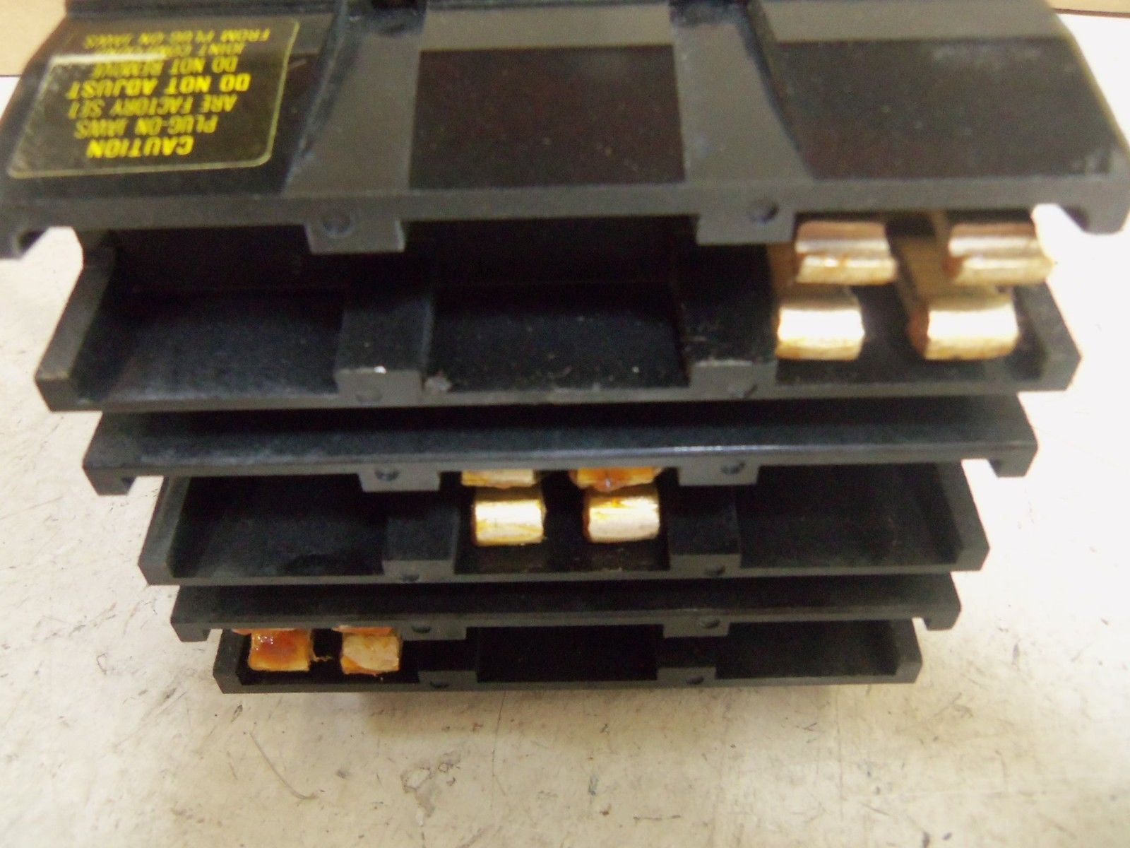 SQUARE D Q323125H CIRCUIT BREAKER NSMP