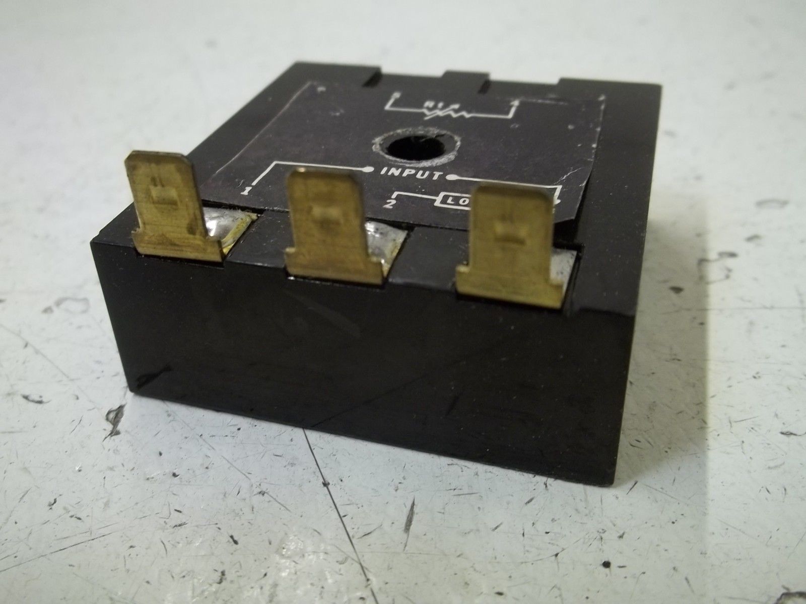 SSAC TH2B2112 SOLID STATE RELAY UNMP
