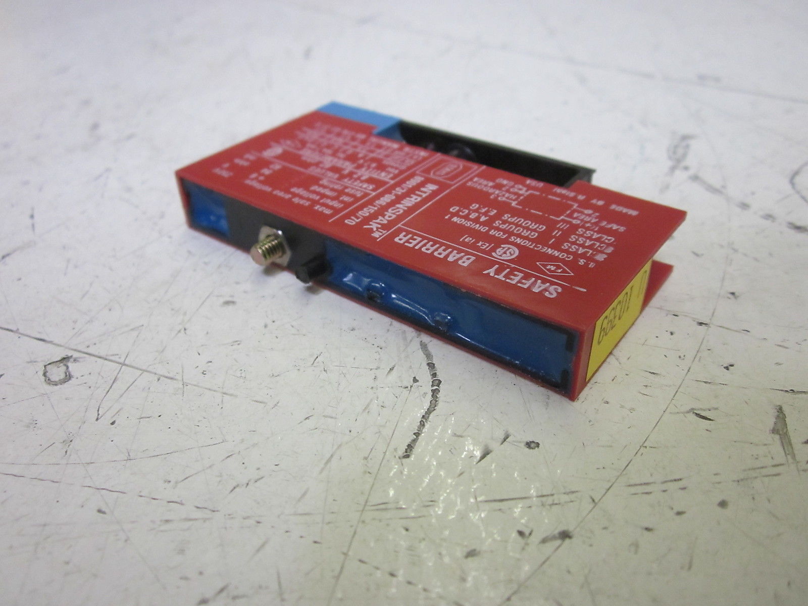 STAHL 8901/31-086/150/70 INTRINSIC SAFETY BARRIER 6V NSNP