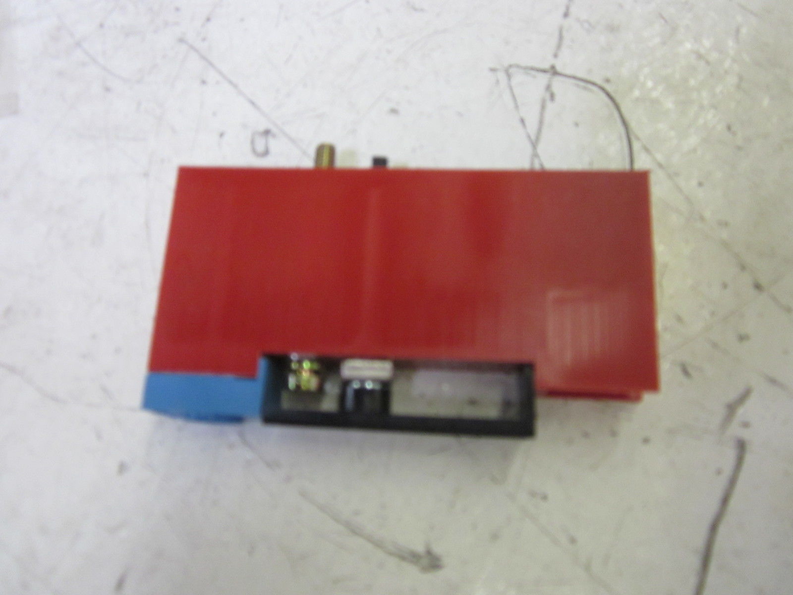 STAHL 8901/31-086/150/70 INTRINSIC SAFETY BARRIER 6V NSNP