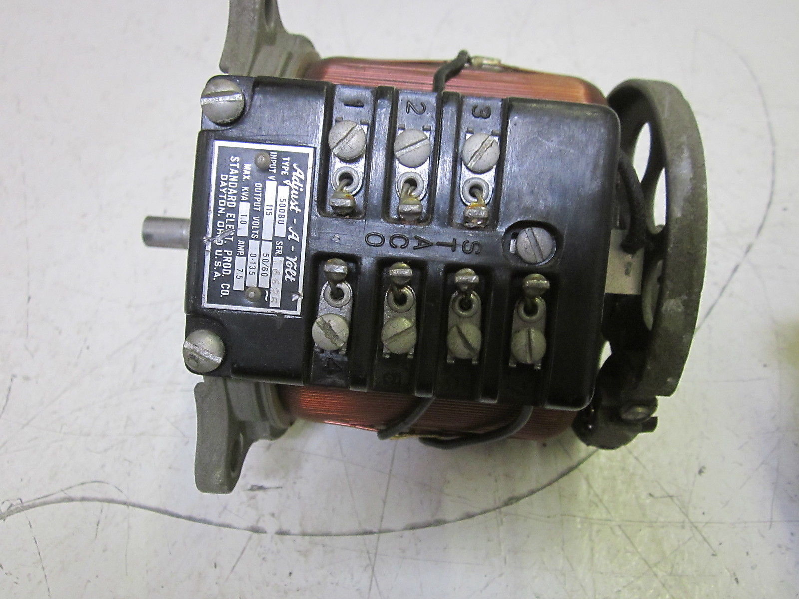 STANDARD ELECT. PROD. CO. 500BU ADJUST-A-VOLT TRANSFORMER 115V UNMP