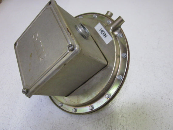 SOR 107AL-N1Z-P1-F0A-0-12 PRESSURE SWITCH *USED*