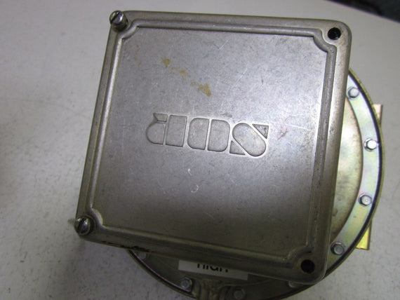SOR 107AL-N1Z-P1-F0A-0-12 PRESSURE SWITCH *USED*