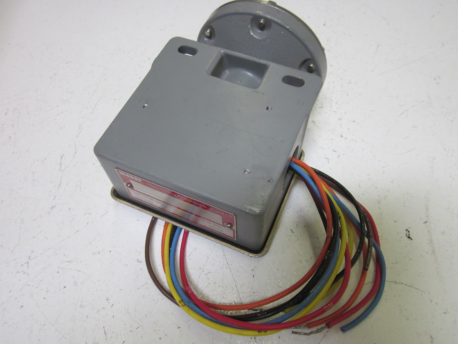 SOR 12NN-KK4-N4-C2A-TT PRESSURE SWITCH 200PSI UNMP