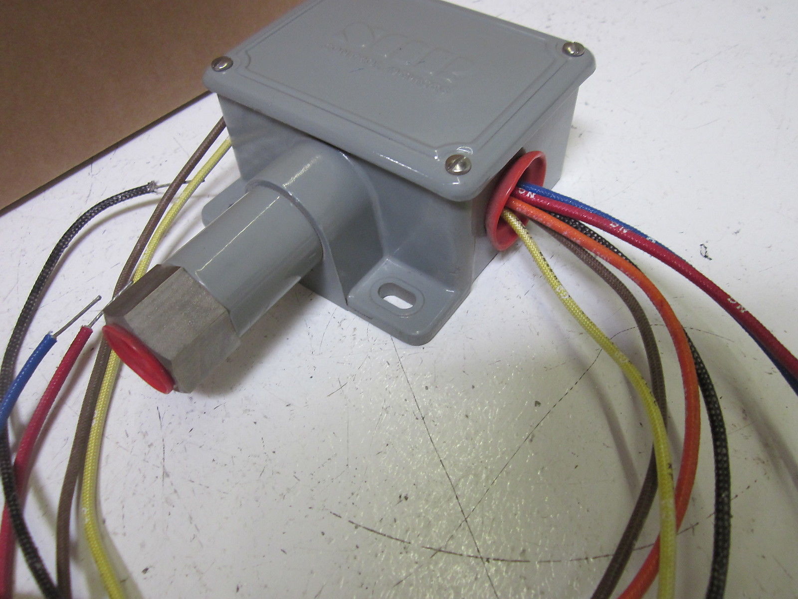 SOR 6NN-BB3-M4-F2A PRESSURE SWITCH 12-100PSI UNMP