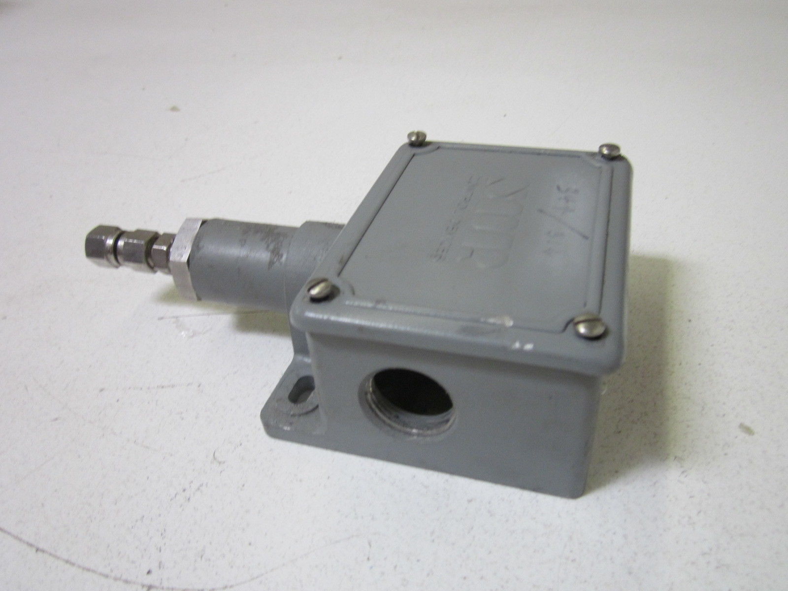 SOR 6NN-Y3-N5-C1A PRESSURE SWITCH UNMP