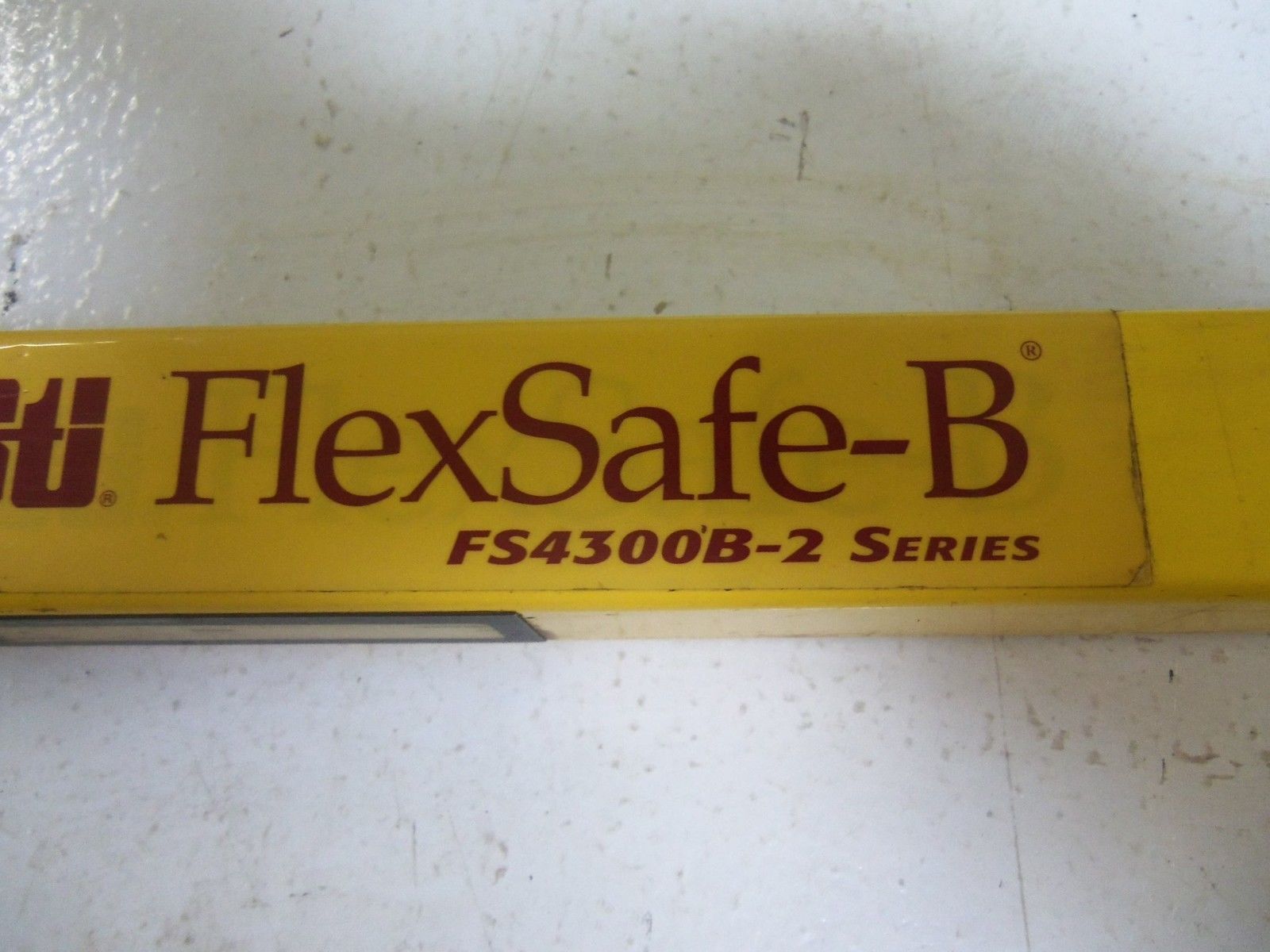 STI FlexSafe-B FS4300B-2 LIGHT CURTAIN SENSOR UNMP