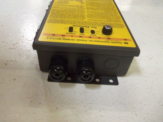 STI LCCK-FB-AC1-U LIGHT CURTAIN CONTROL BOX *USED*