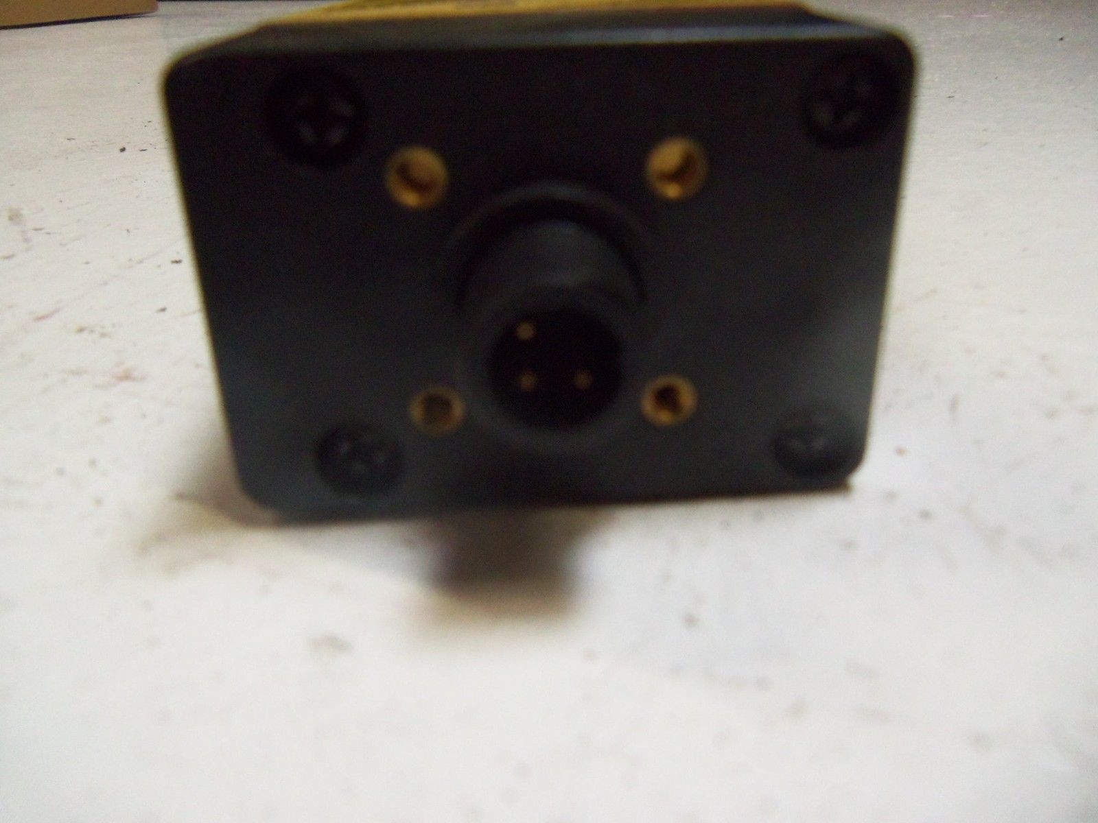 STI MS46-14-610-Q2-X LIGHT SCREEN TRANSMITTER UNMP