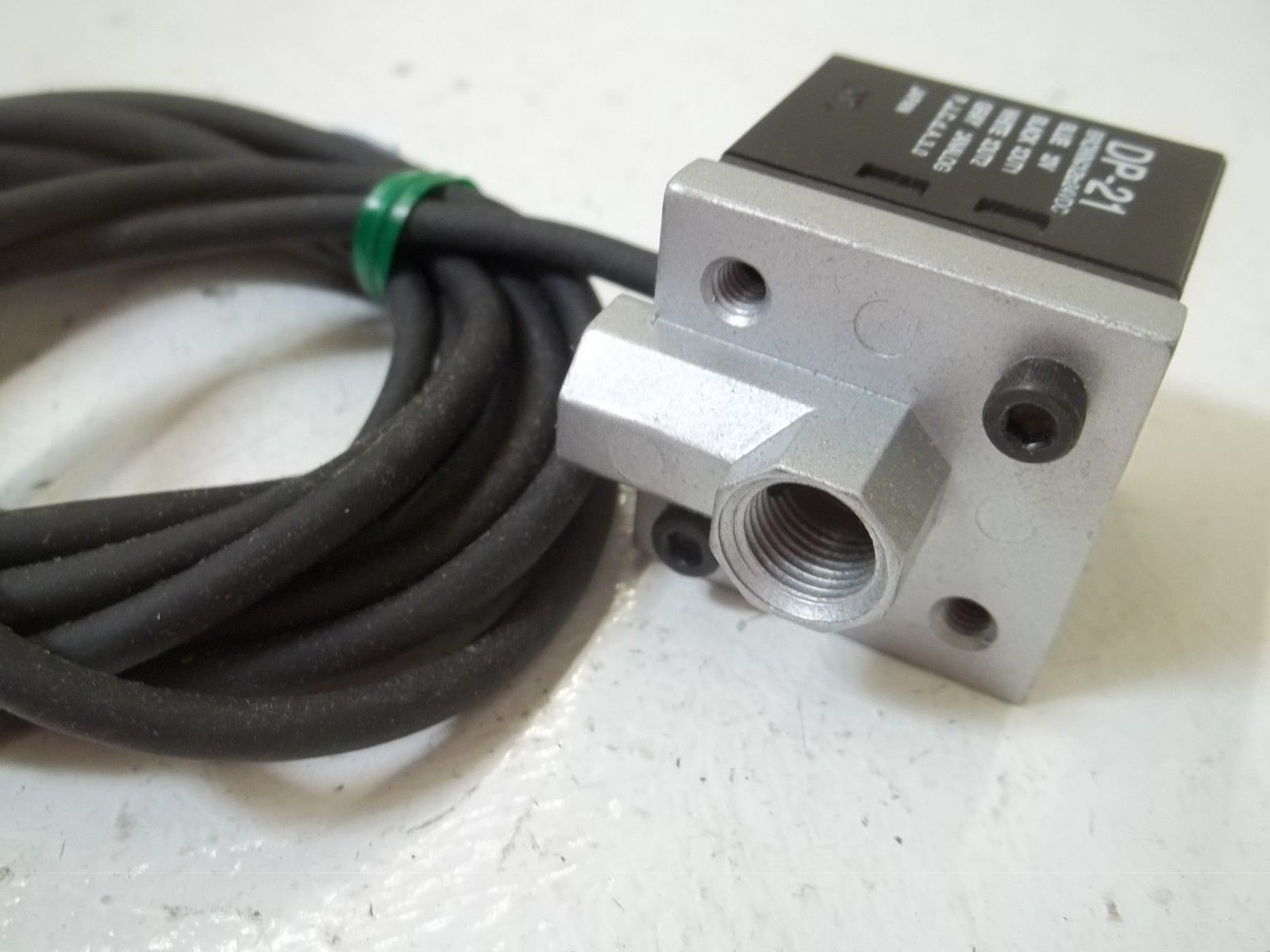 SUNX DP-21 DIGITAL PRESSURE SENSOR UNMP