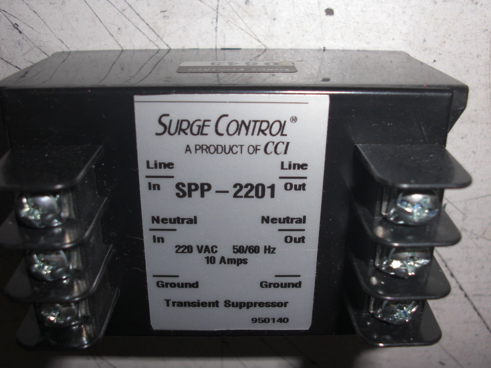 SURGE CONTROL SPP-2201 TRANSIENT SUPPRESSOR 220VAC 10AMP  NSNP
