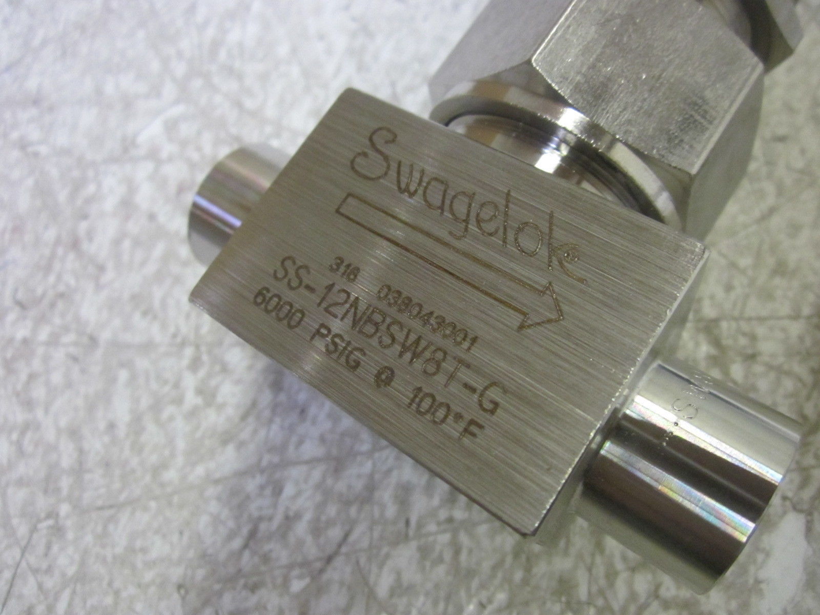 SWAGELOK SS-12NBSW8T-G NEEDLE VALVE NSNP