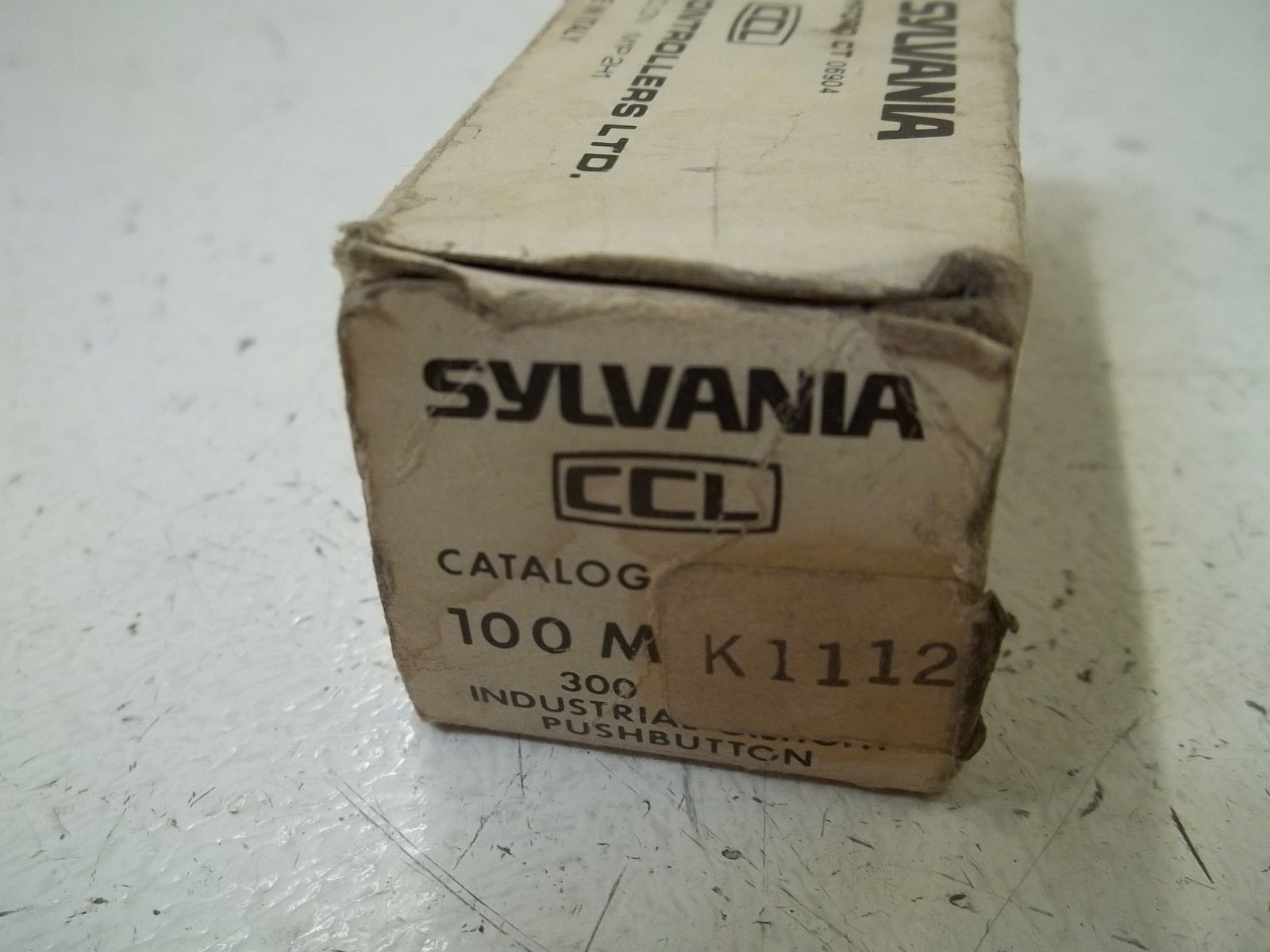 SYLVANIA 100MK1112 300V UNMP