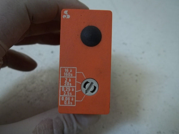 SYRELEC TARD110V RELAY UNMP