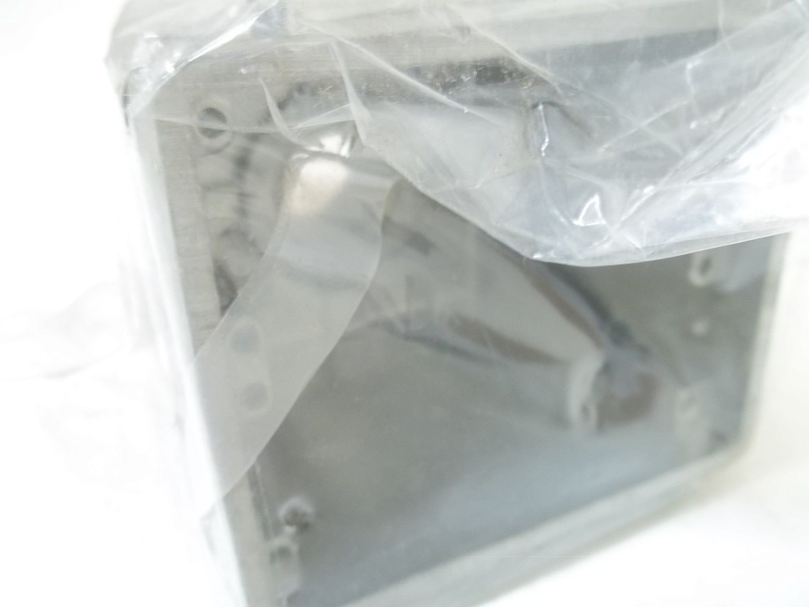 T & B TH232A *NEW NO BOX*