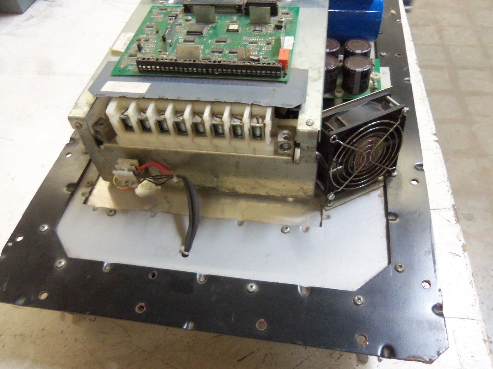 TB WOODS WFC4075-0BHT AC INVERTER (AS PICTURED) UNMP