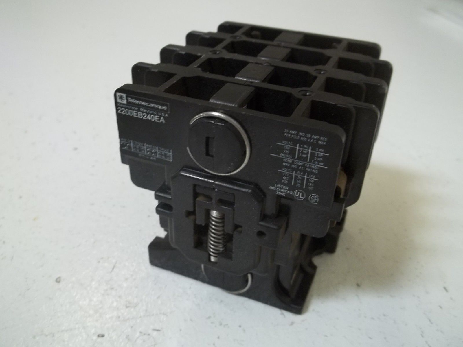 TELEMECANIQUE 2200EB240EA UNMP