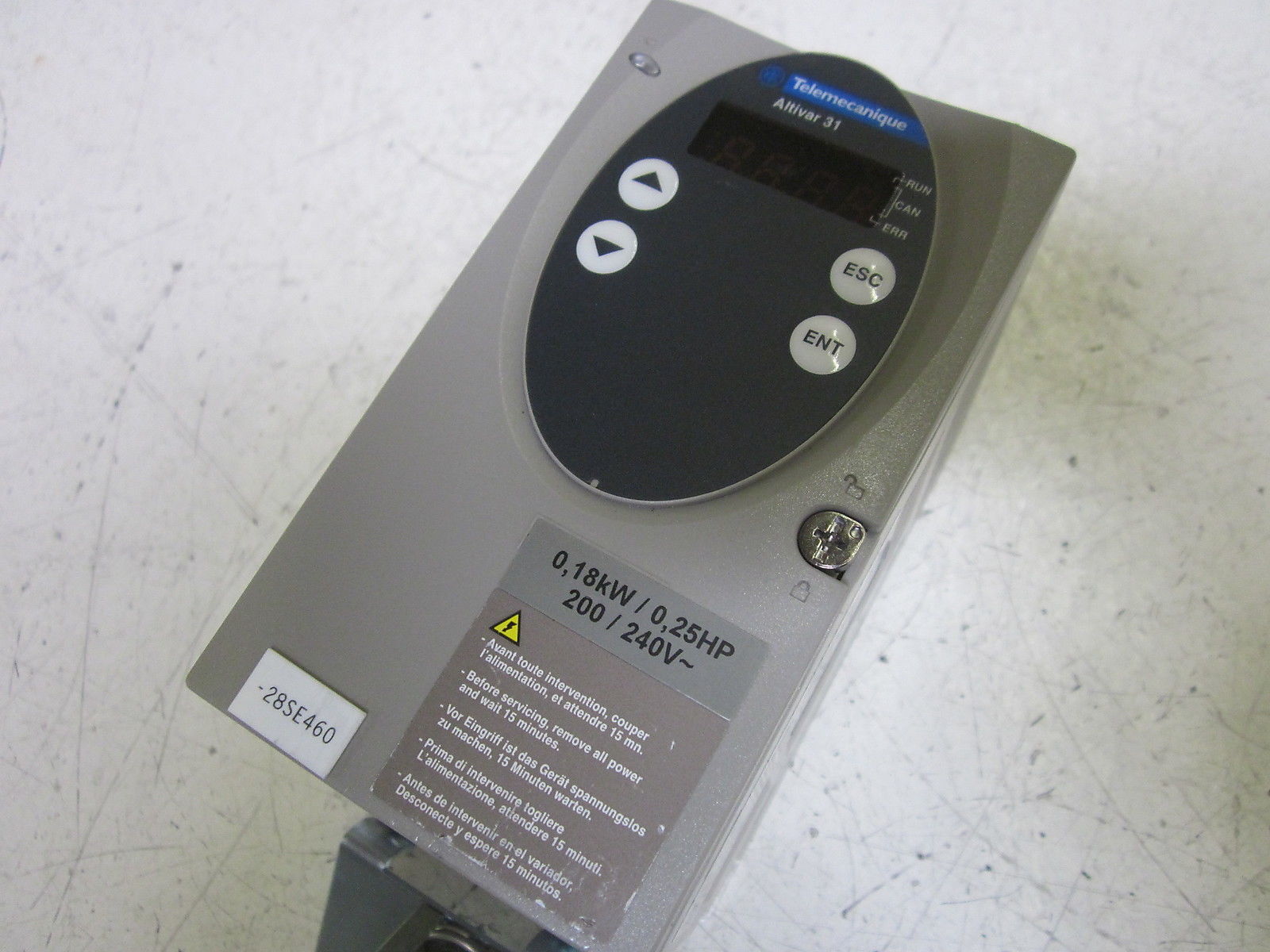 TELEMECANIQUE ATV31H018M2 SPEED DRIVE UNMP