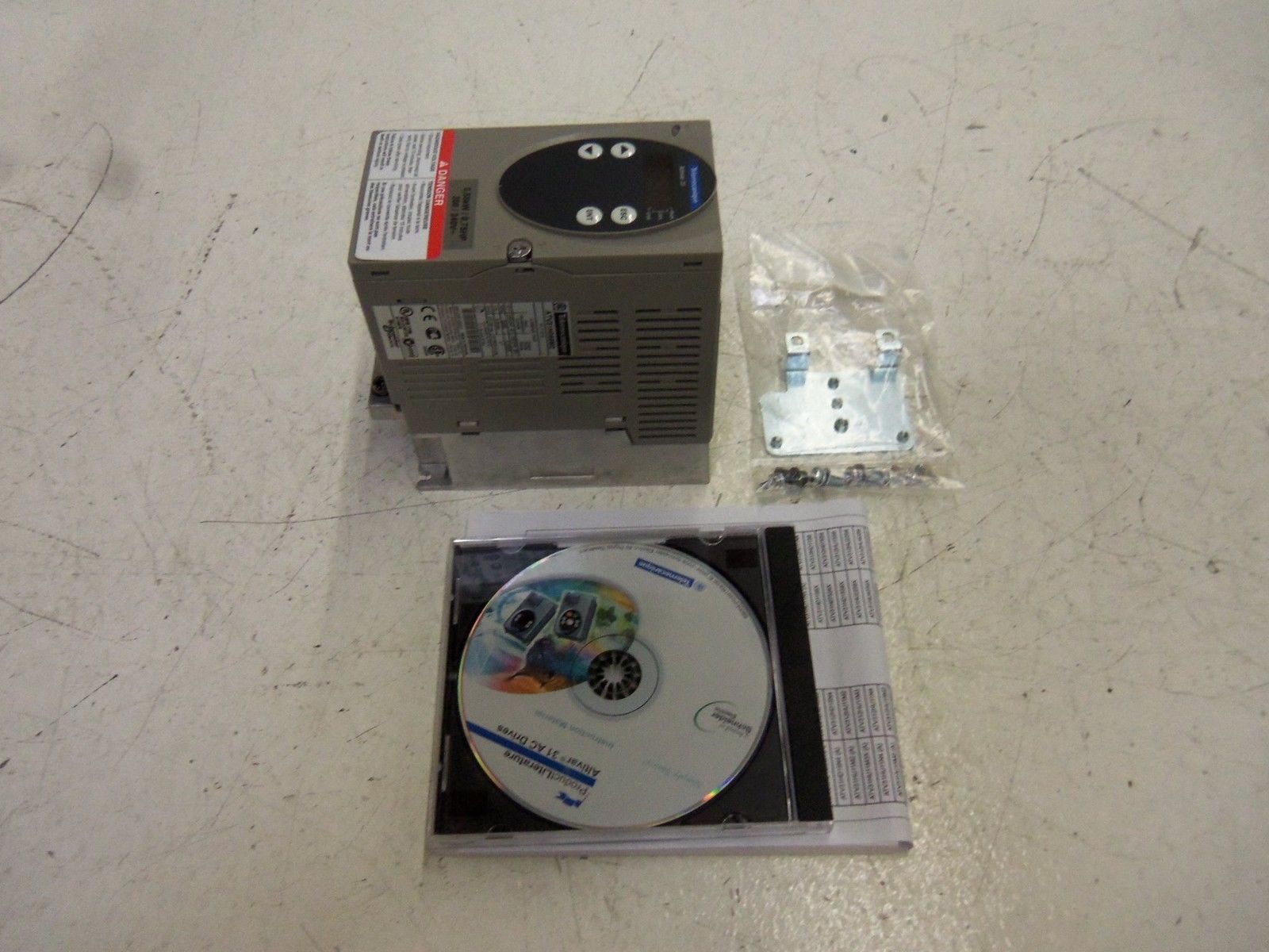 TELEMECANIQUE ATV31H055M2 NSMP