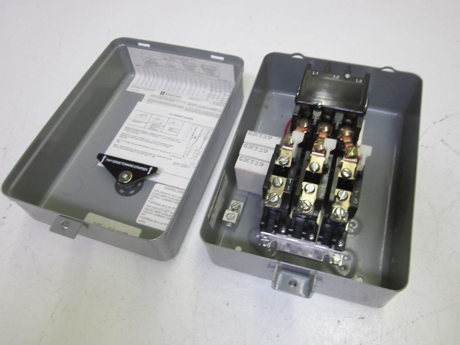 TELEMECANIQUE ICEB330BB 9F9220 B  STARTER  ENCLOSURE  NSNP