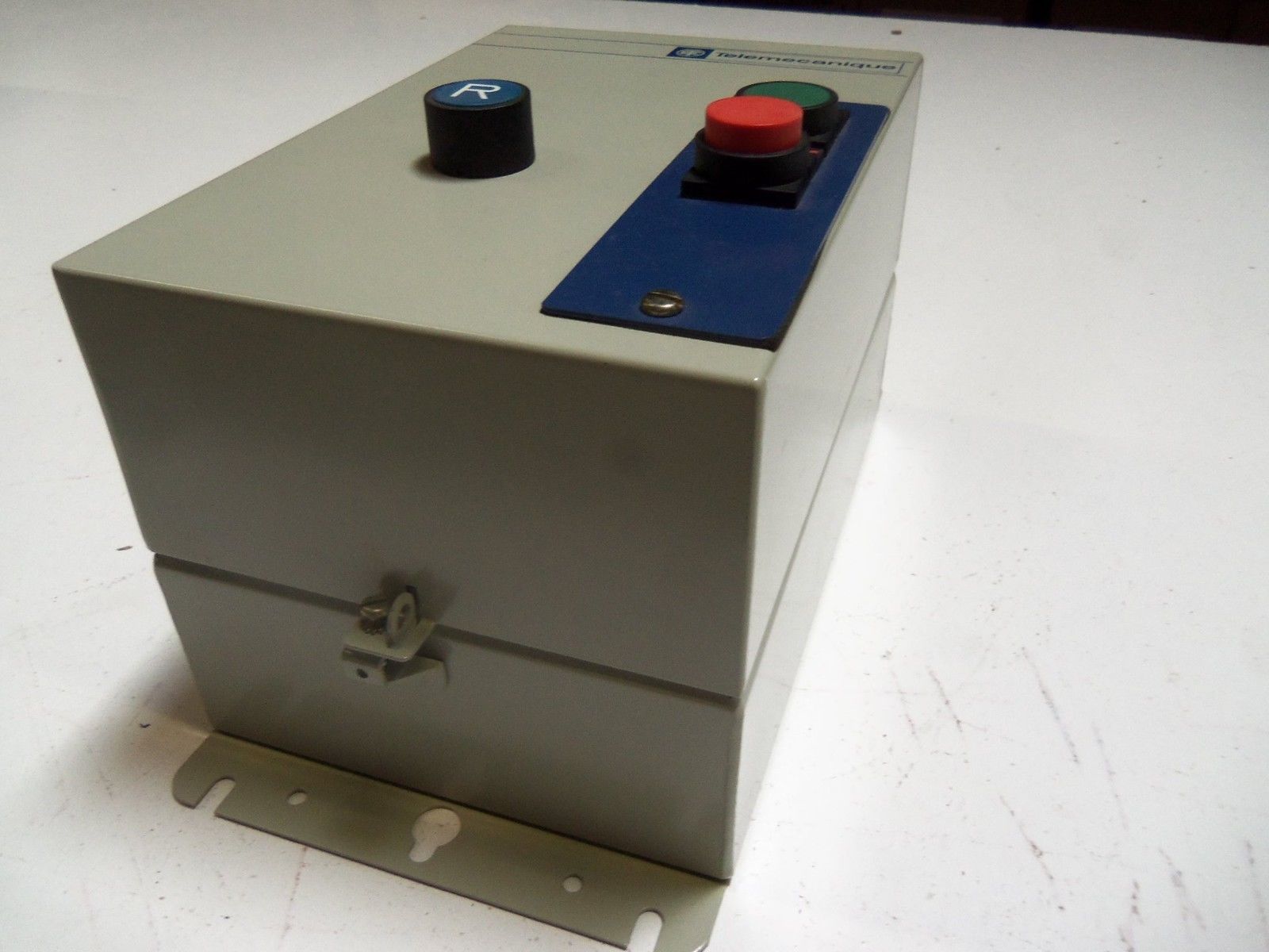 TELEMECANIQUE LED1D09372 UNMP