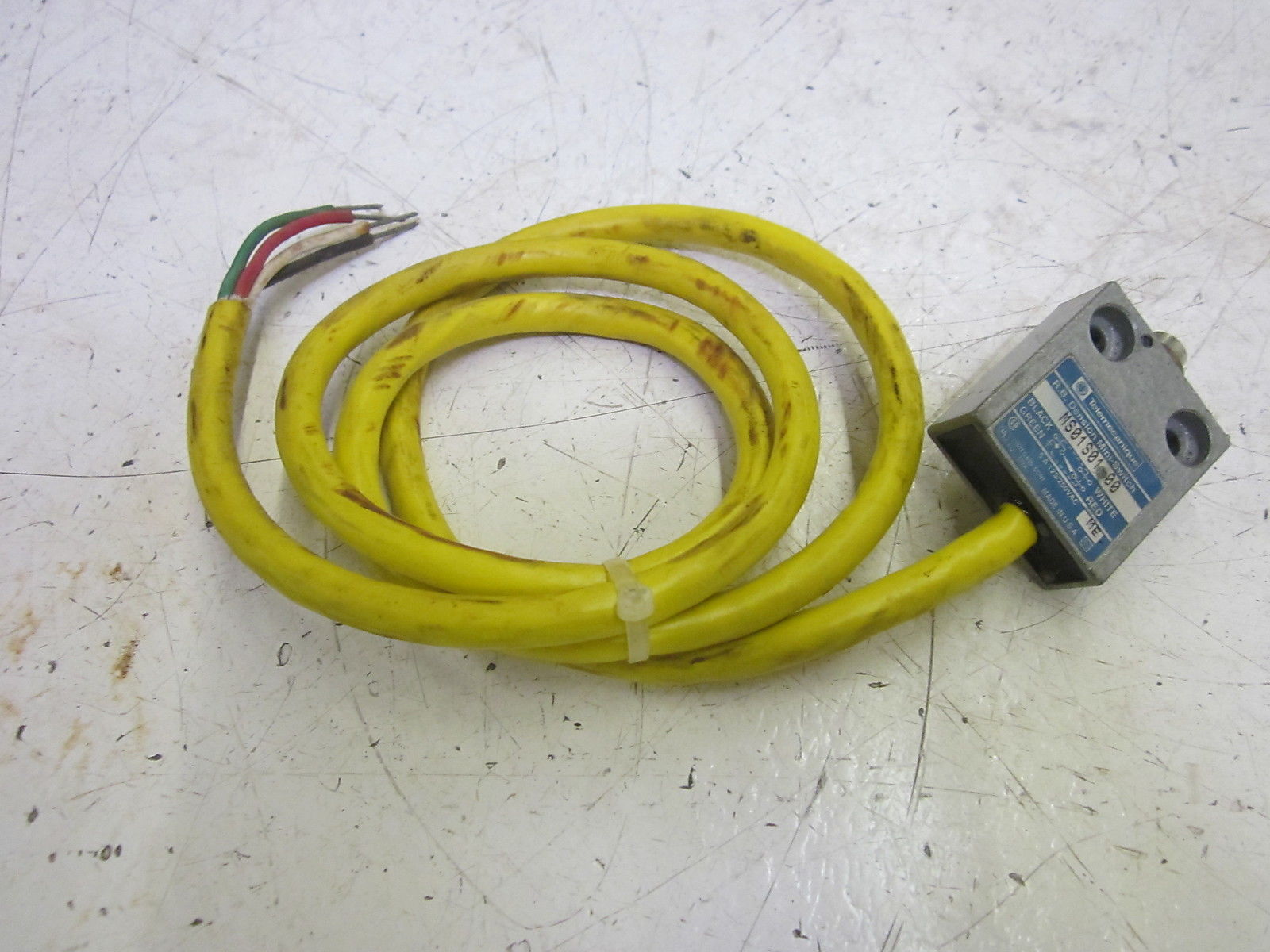 TELEMECANIQUE MS01S01-00 R.B. DENSION MINI-SWITCH 125/250VAC UNMP