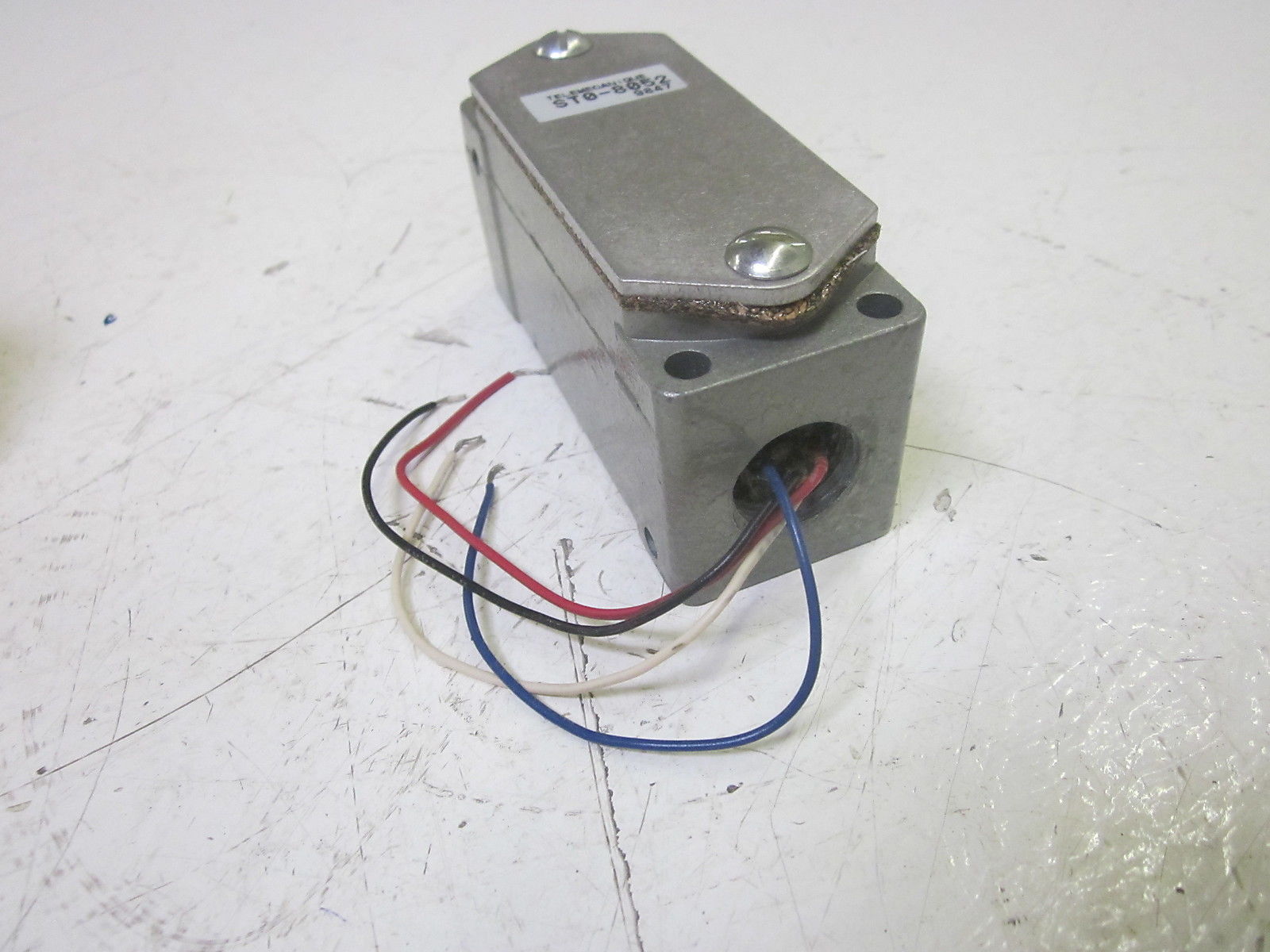 TELEMECANIQUE ST0-8052 LIMIT SWITCH UNMP