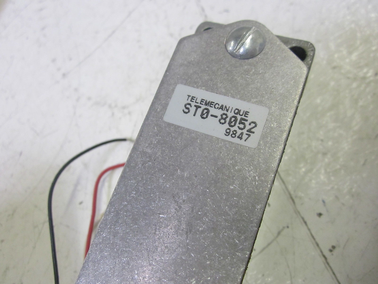 TELEMECANIQUE ST0-8052 LIMIT SWITCH UNMP