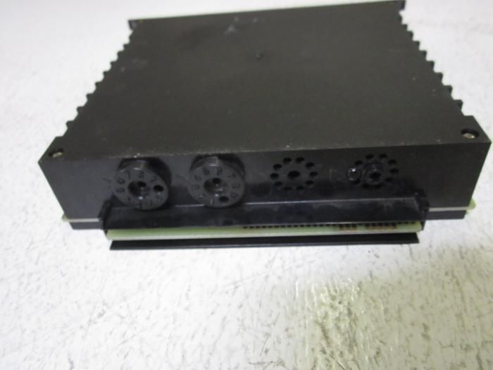 TELEMECANIQUE TSXDST2482 OUT PUT MODULE 24VCC UNMP