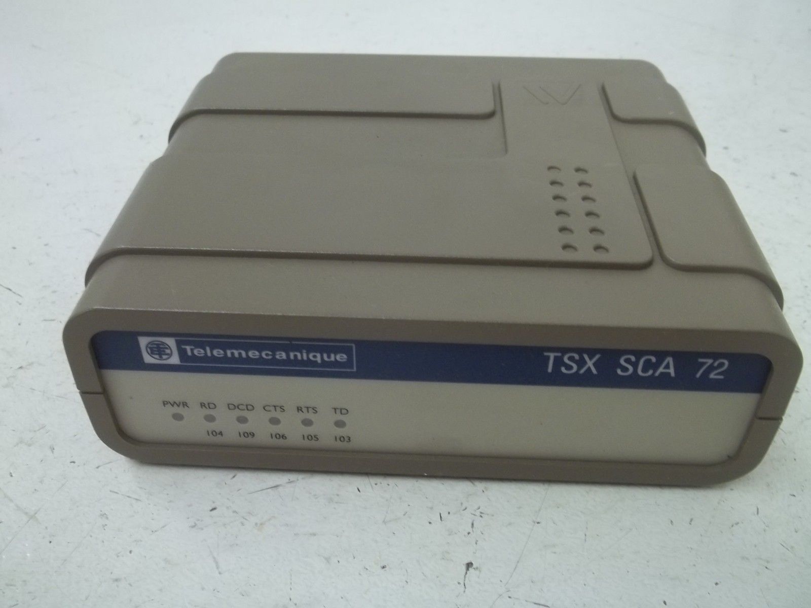 TELEMECANIQUE TSXSCA72 UNI-TELWAY CONV. JUNCTION UNMP