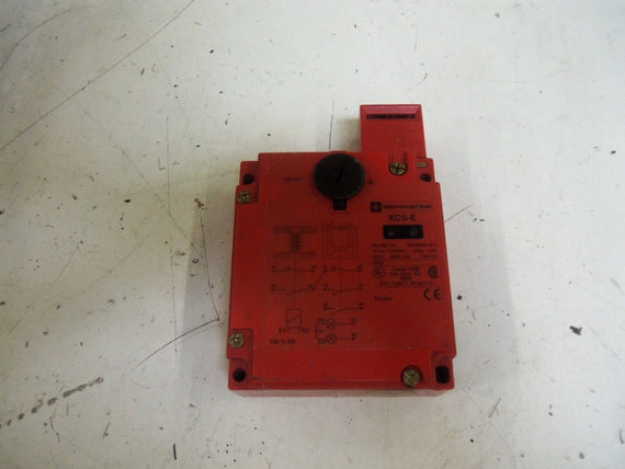 TELEMECANIQUE XCS-E5533 *USED*