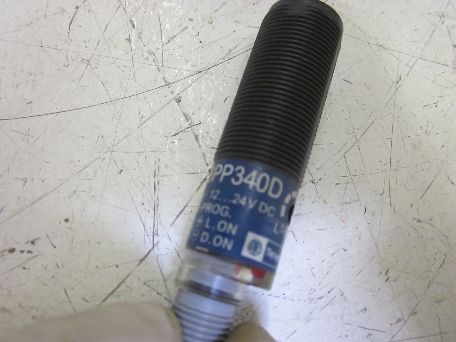TELEMECANIQUE XU5B18PP340D PHOTOELECTRIC SENSOR 12-24V UNMP