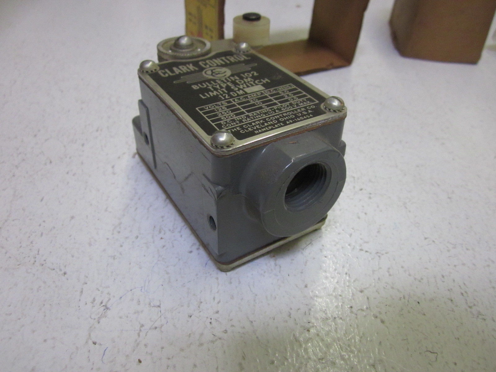 THE CLARK CONTROLLER CO. 12DM-L 600V LIMIT SWITCH NSMP