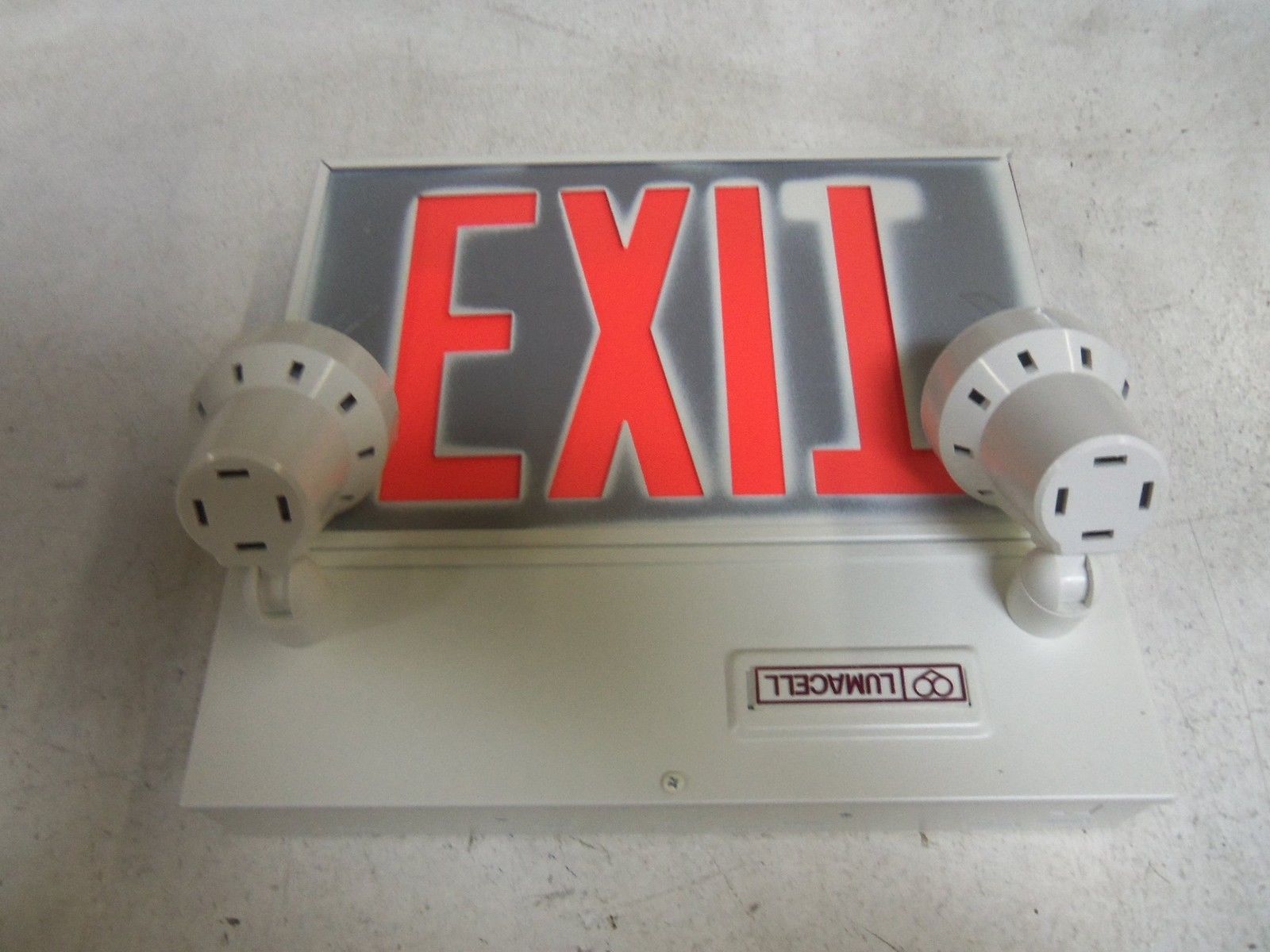 THOMAS & BETTS 8LMCE2MT9W EXIT SIGN *NEW IN BOX*