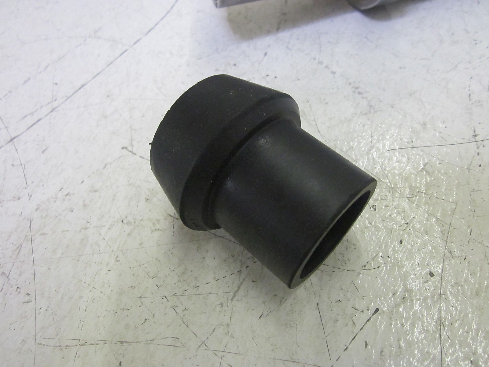 THOMAS & BETTS JPS1023H PLUG 100A 250V/600VAC NSMP