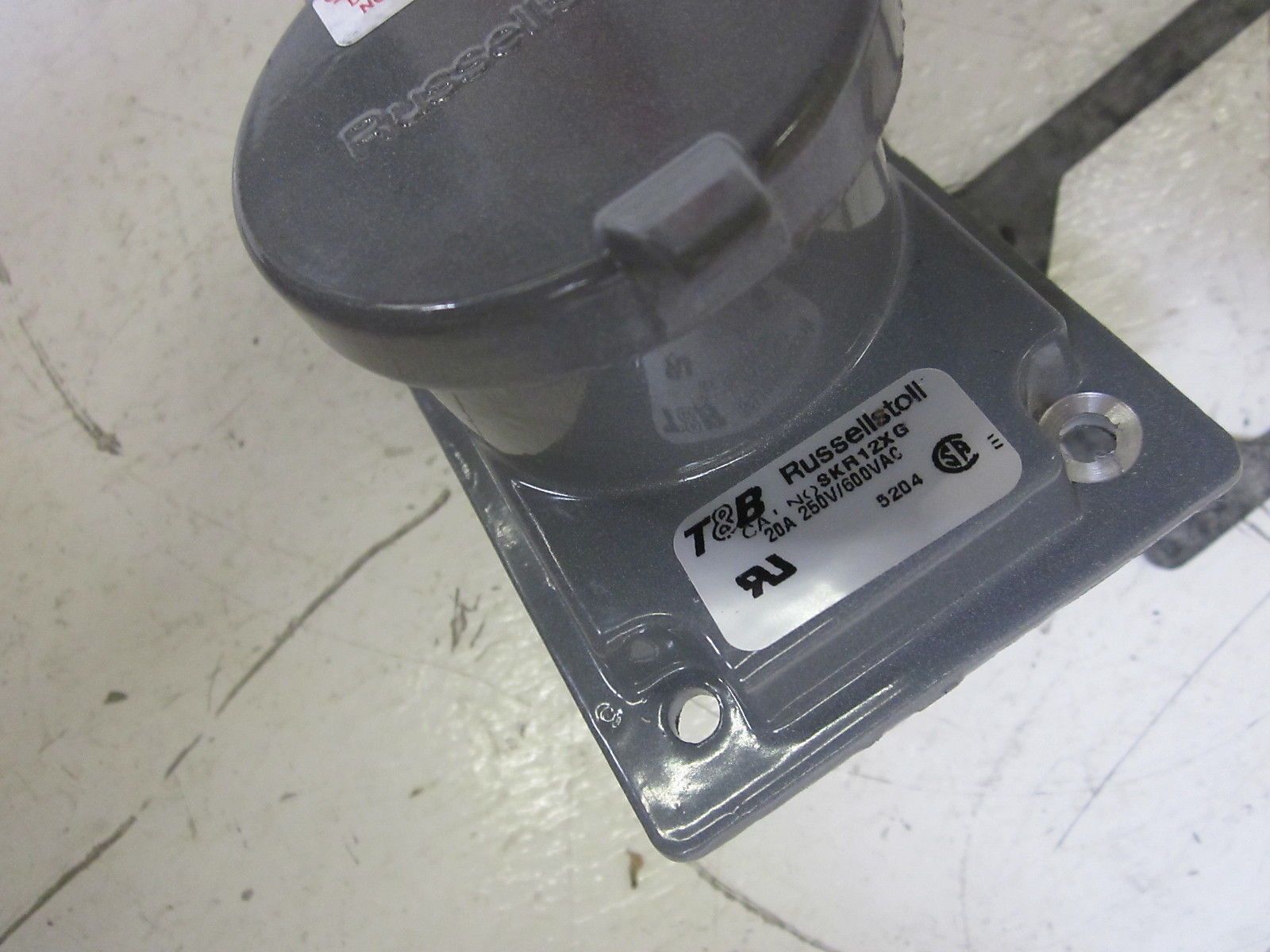 THOMAS & BETTS SKR12XG RECEPTACLE 20A 250V NSMP