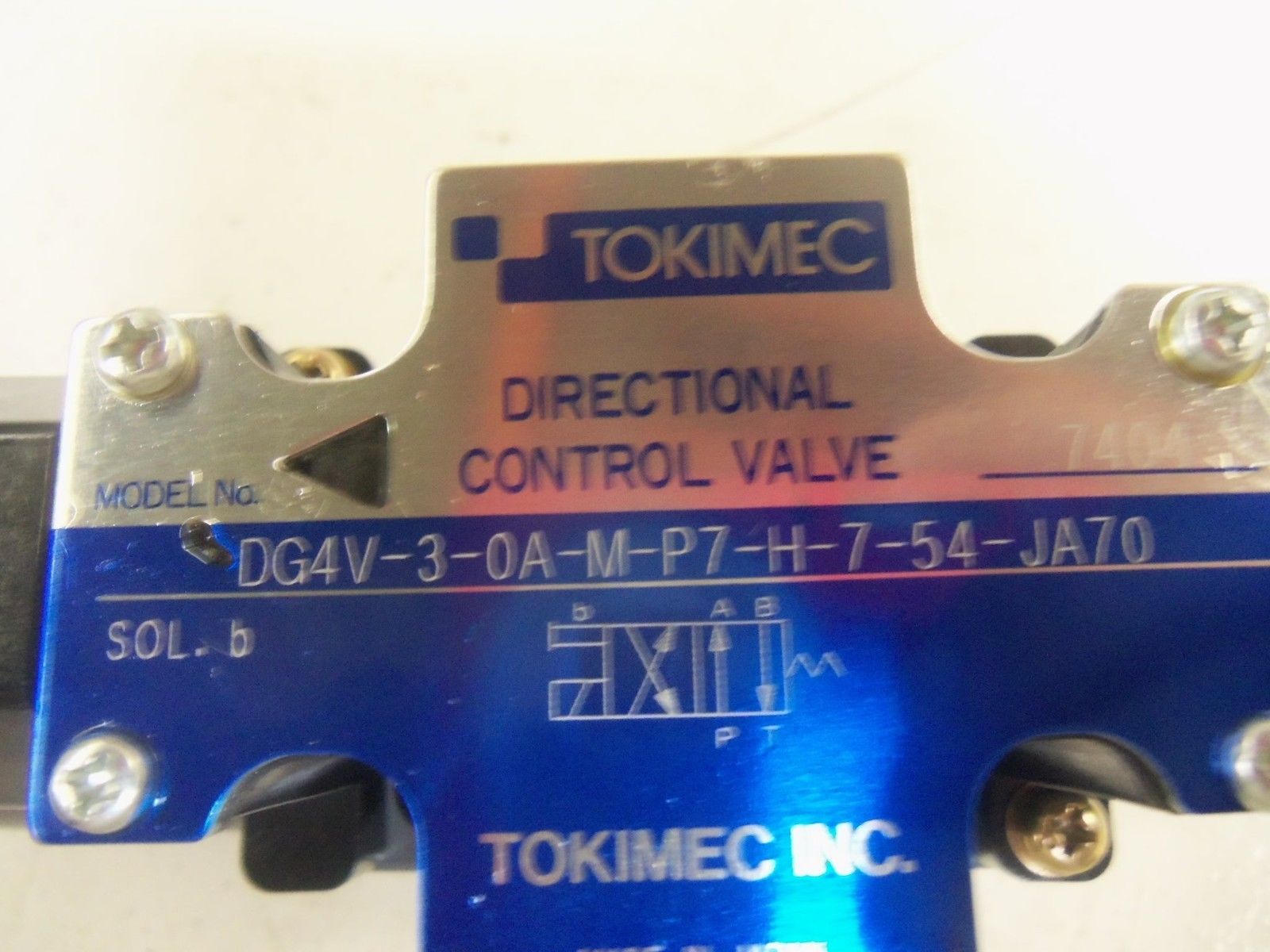 TOKIMEC DG4V-3-0A-M-P7-H-7-54-JA70 DIRECTIONAL CONTROL VALVE NSNP