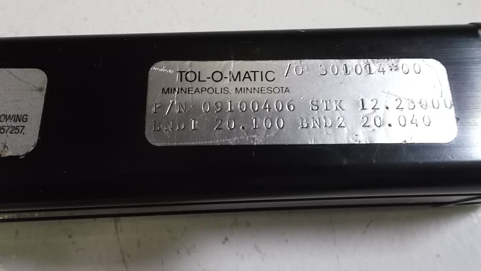 TOL O MATIC PNEUMATIC RODLESS CYLINDER 09100406 UNMP