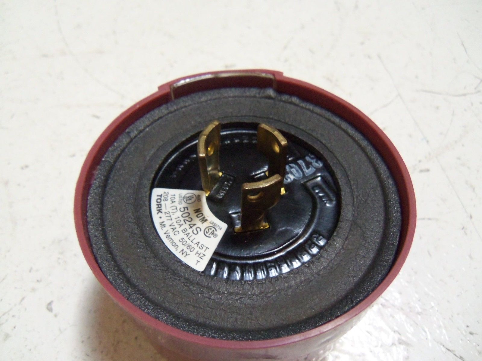 TORK 5024S PHOTOCONTROL TURN LOCK PLUG UNMP