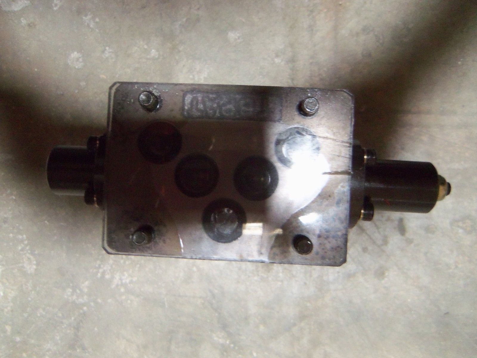 TOYKO PRECISION 304F-60L-20-21 SERIES B *USED*