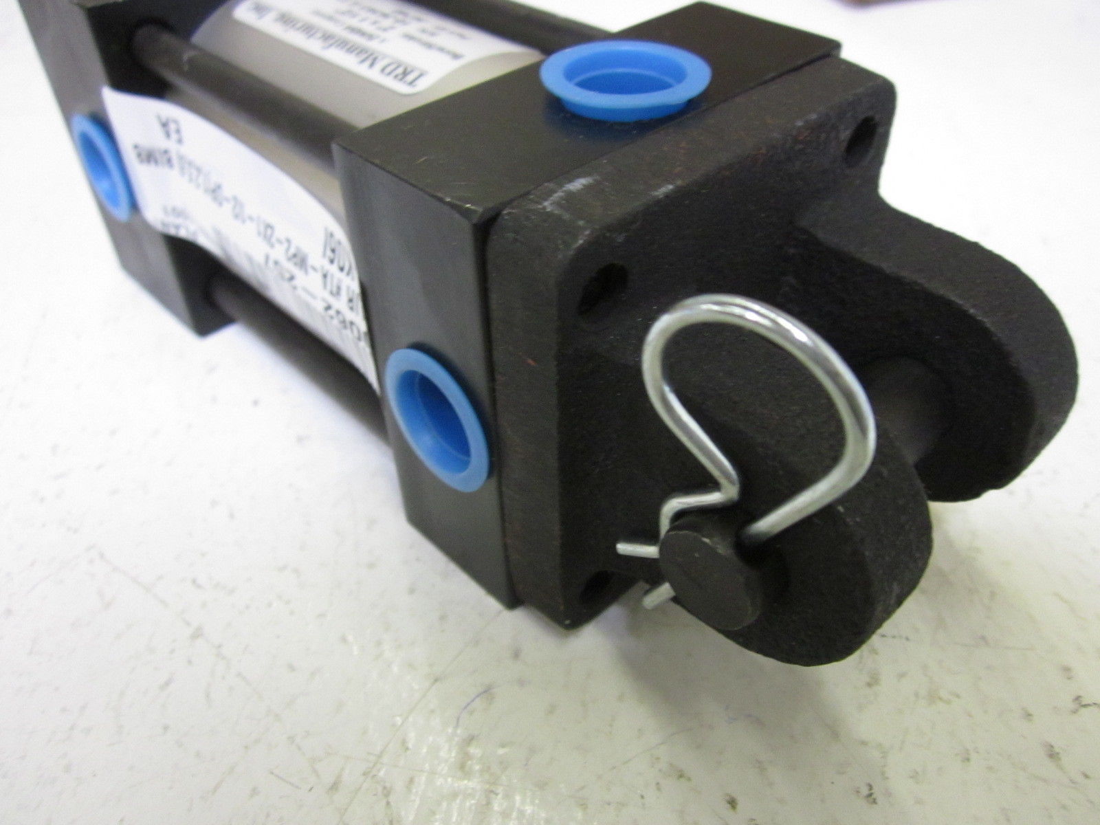 TRD MANUFACTURING 36740 PNEUMATIC CYLINDER 2"X1-1/2" NSNP