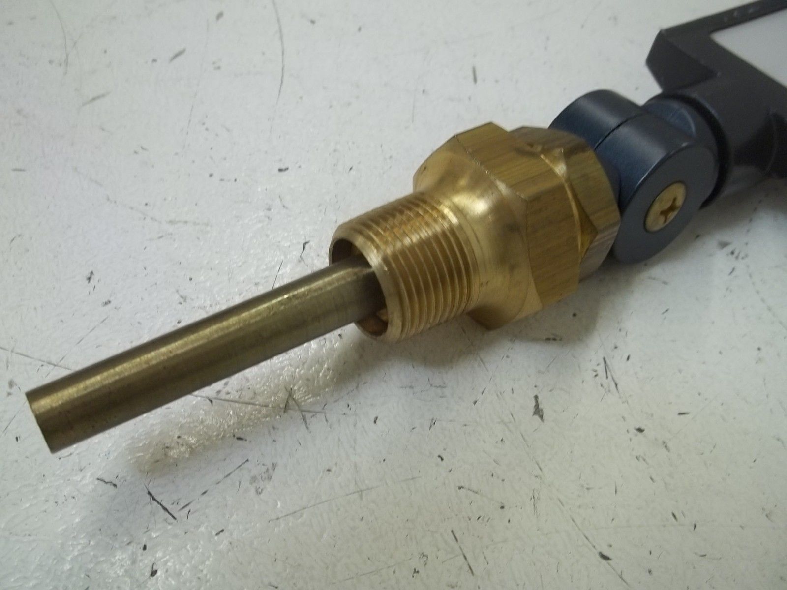 TRERICE AX914031/2 THERMOMETER 30 TO 240F NSMP