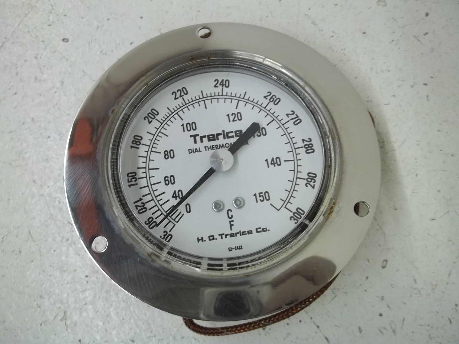 TRERICE DT MODEL V80040 3.5" DIAL THERMOMETER 30/300 F&C NSMP