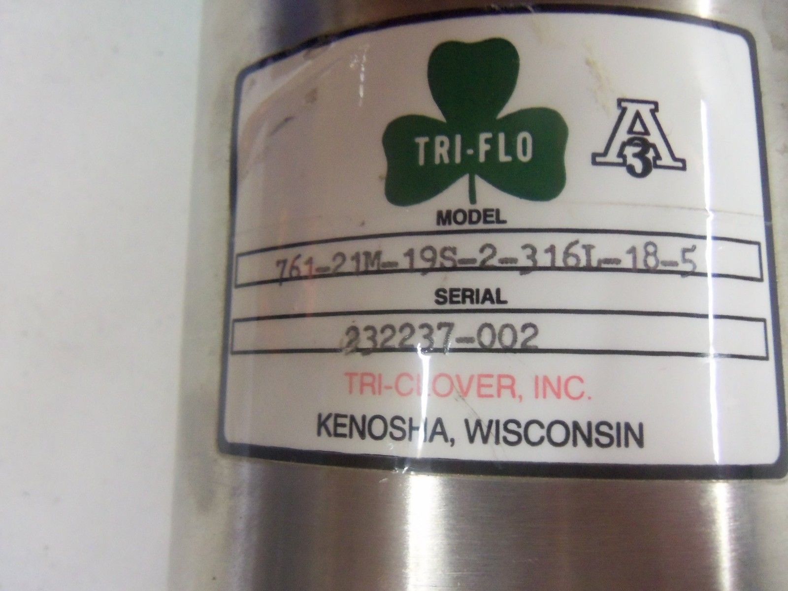 TRI-CLOVER TRI-FLO 761-21M-19S-2-316L-18-5 AIR ACTUATOR VALVE *USED*