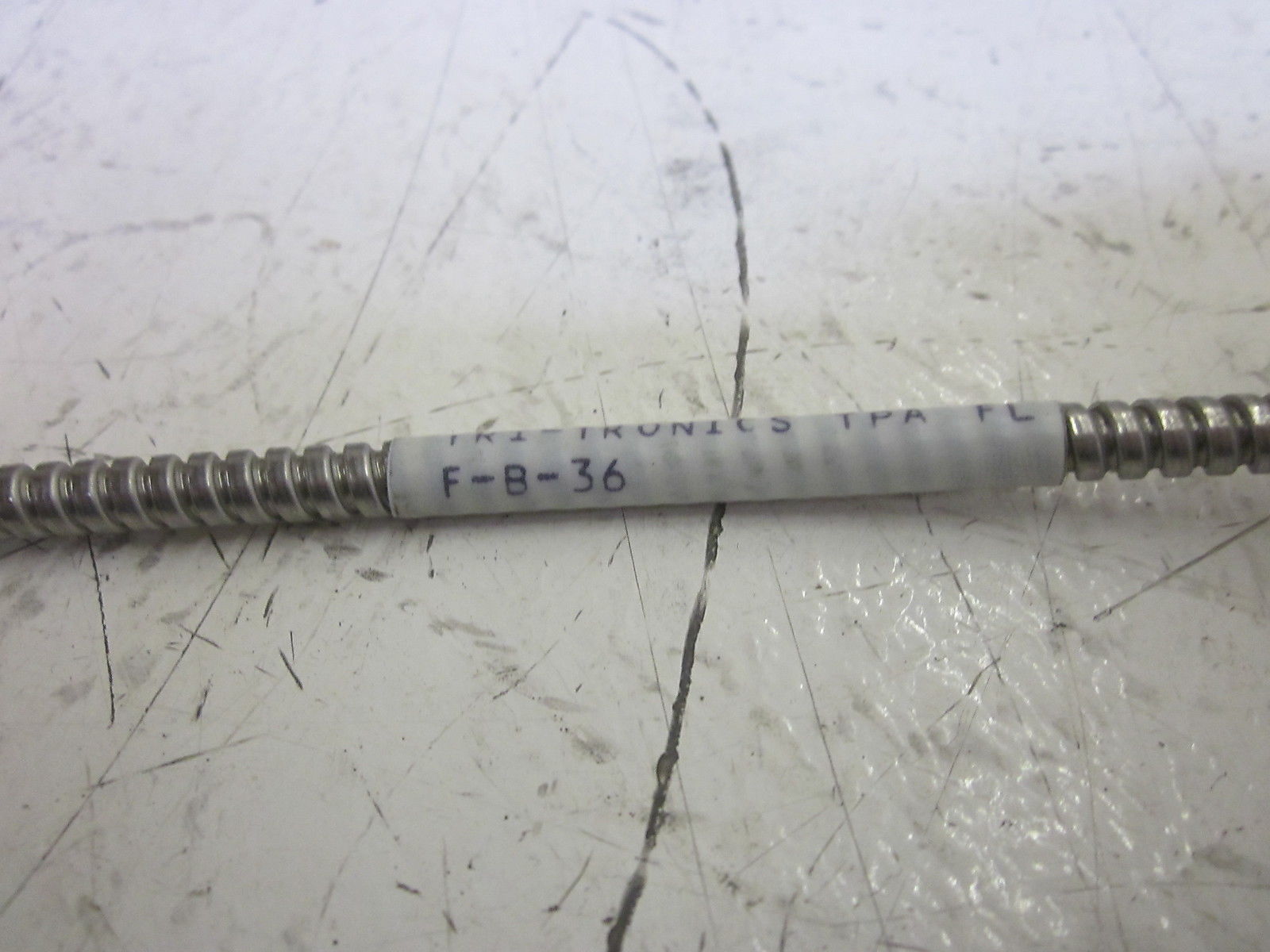 TRI-TRONICS F-B-36 FIBER OPTIC LIGHT GUIDE  UNMP