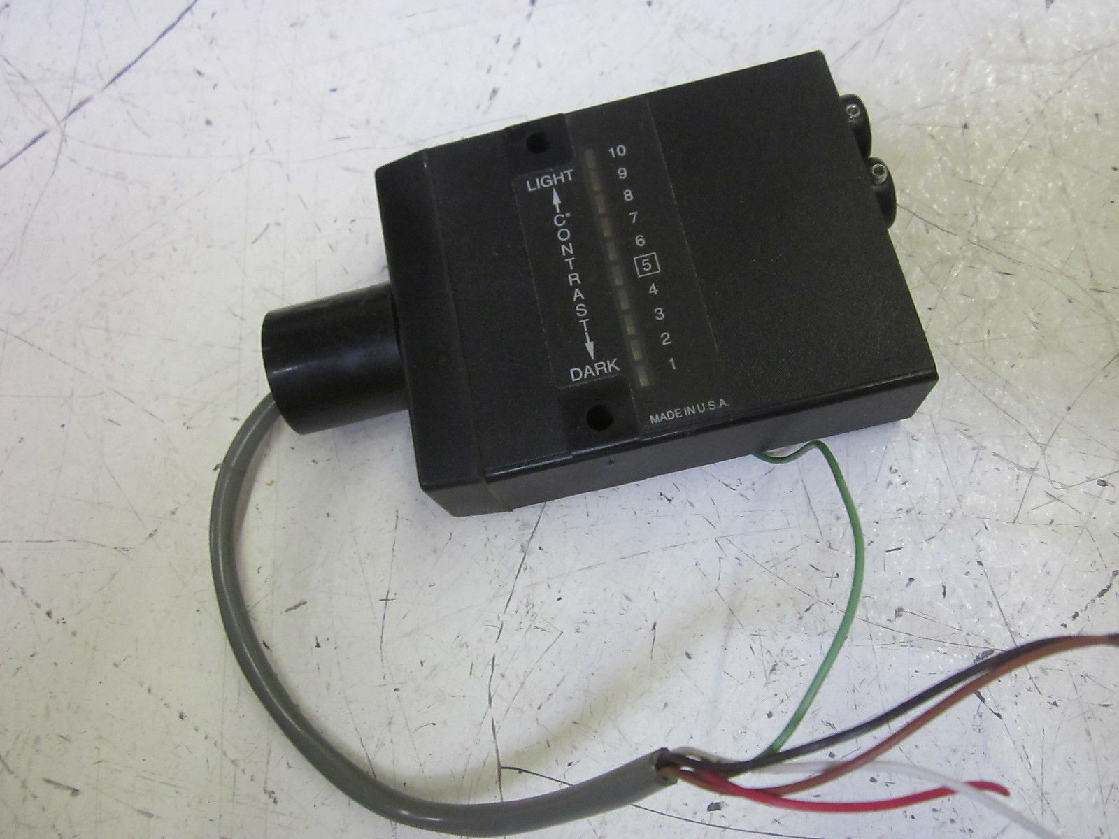 TRI-TRONICS UCF-AT1 FIBER OPTIC DELAY TIMER UNMP