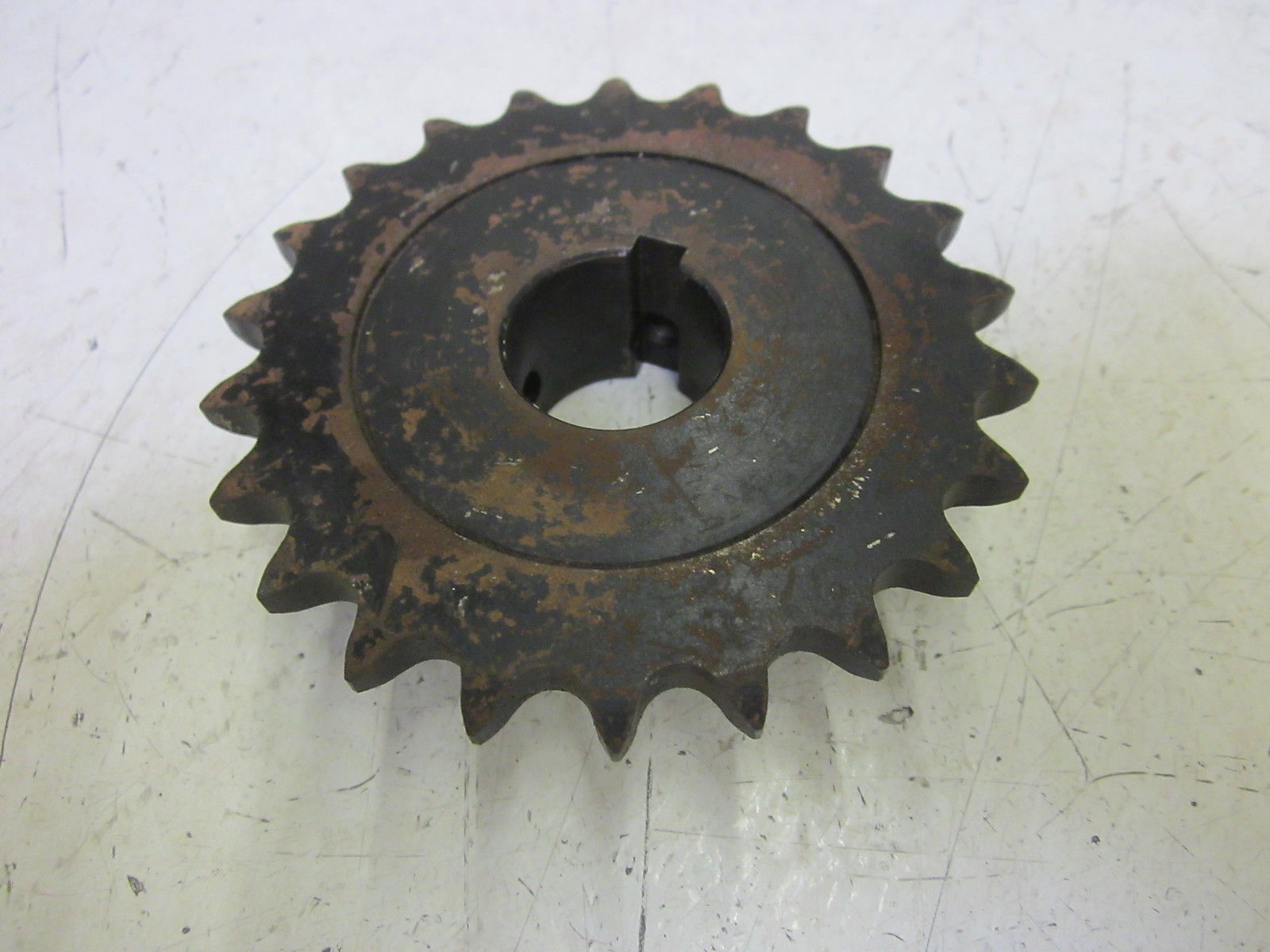 TSUBAKI 40B22F-1 SPROCKET (AS PICTURED) UNMP
