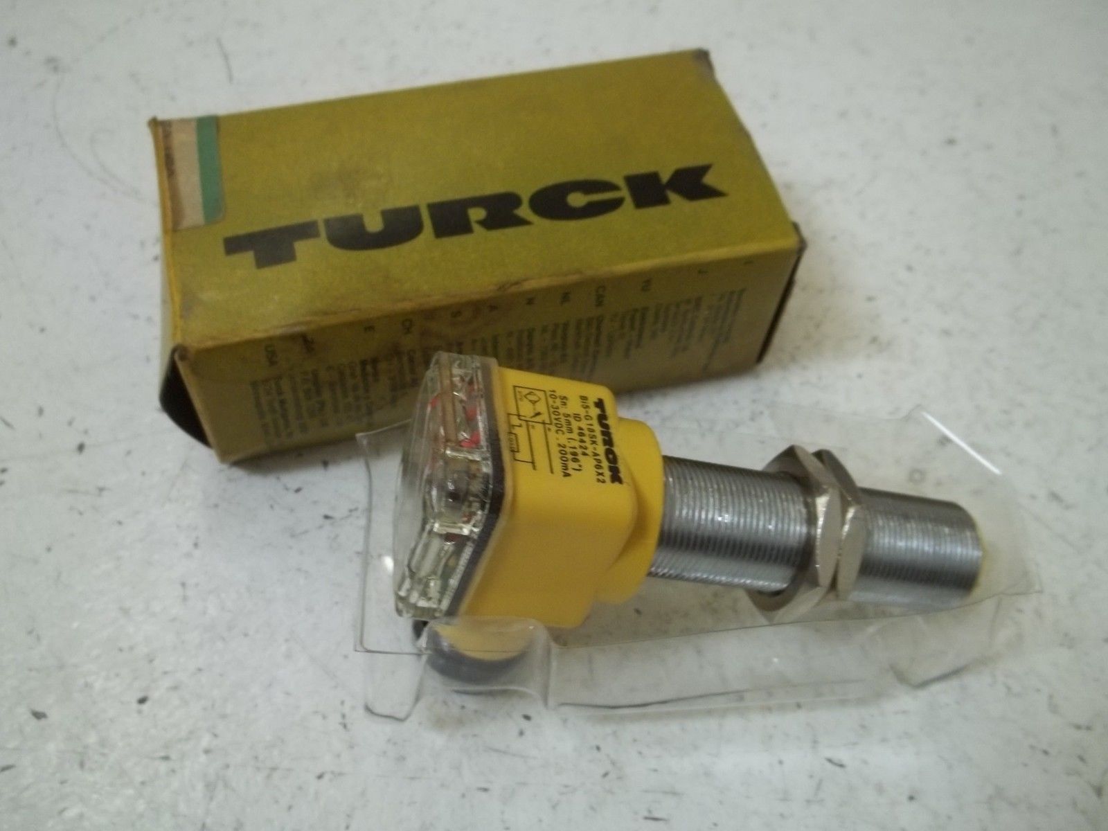 TURCK BI5-G18SK-AP6X2 PROXIMITY SENSOR NSMP
