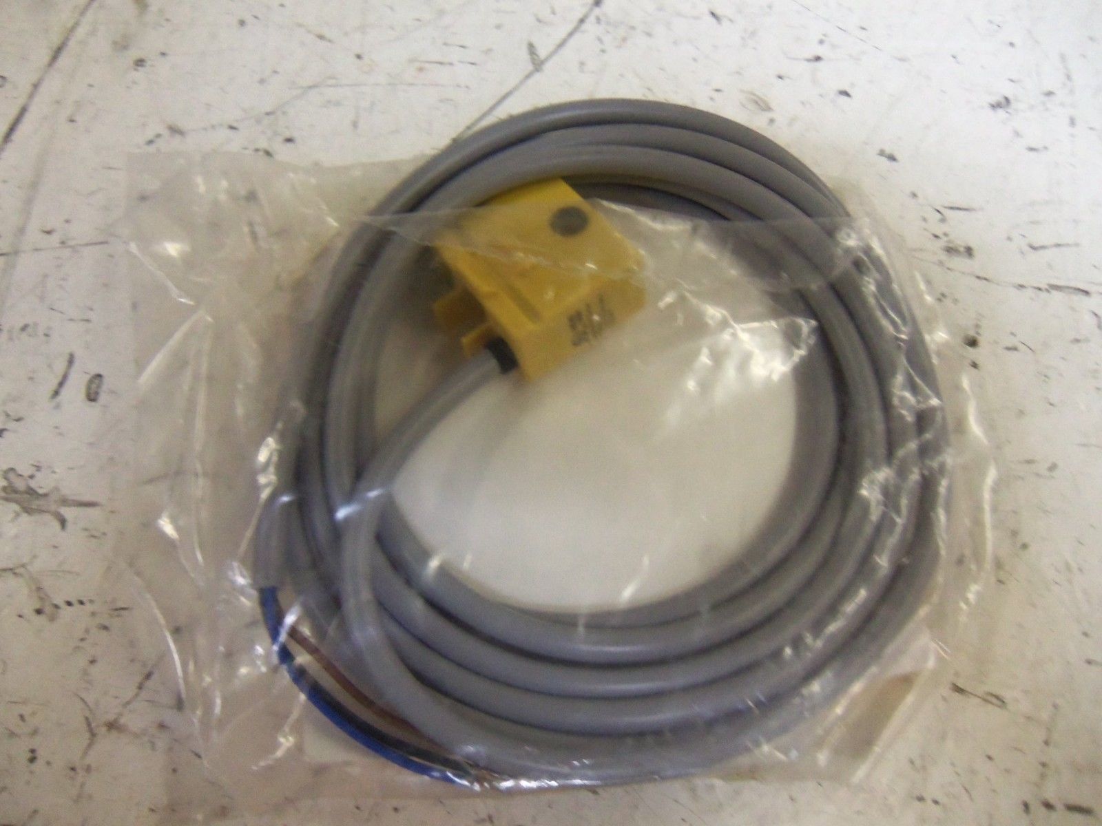 TURCK BIM-AKT-AP6XW/KLA-1 CYLINDER POSITION SENSOR NSMP