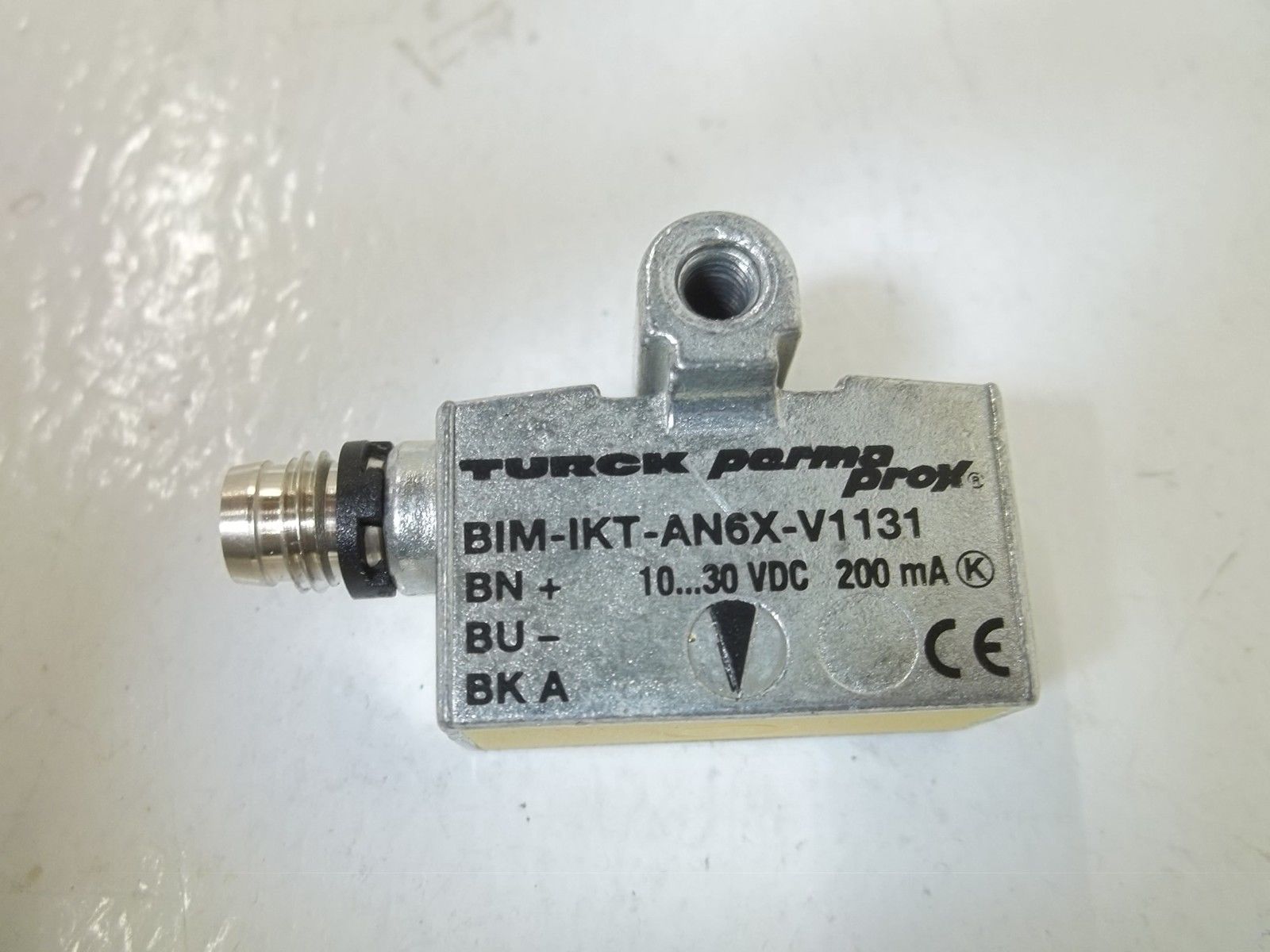 TURCK BIM-IKT-AN6X-U1131 W/KLI-3 PROXIMITY SENSOR VALVE NSMP